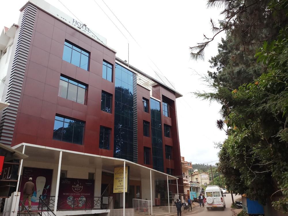 Vinayaga Inn By Poppys, Ooty Bagian luar foto
